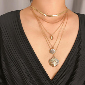 Multilayers Choker Necklace Women Gold Rhinestone Shell Pendant